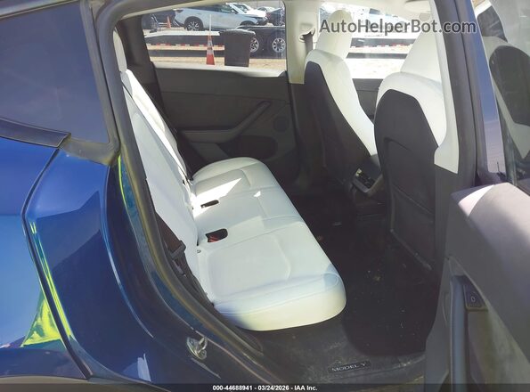 7SAYGDEE0RA286179 2024 TESLA MODEL Y Blue VIN sticker view