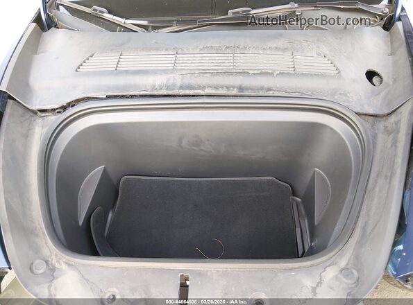 7SAYGDEE0RF068391 2024 TESLA MODEL Y Blue უკანა ხედი