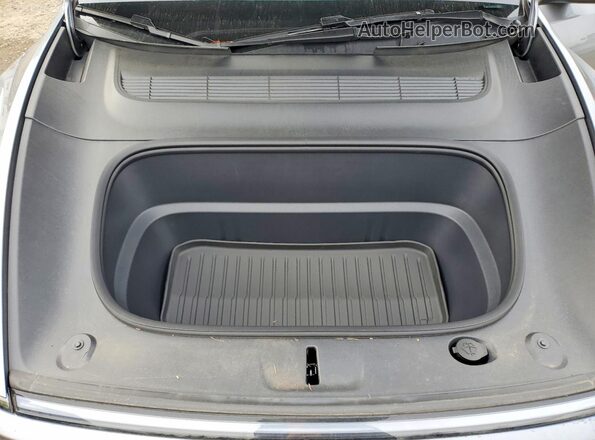 7SAYGDEE0TF339862 2026 TESLA MODEL Gray Vista interior trasera