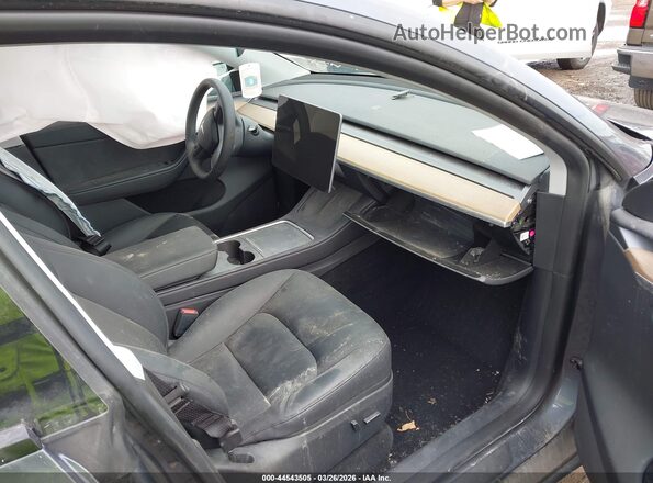 7SAYGDEE1PA194785 2023 TESLA MODEL Y Серый Вид салона спереди