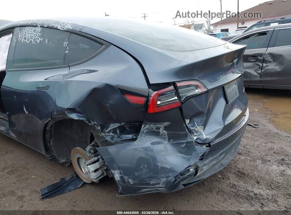 7SAYGDEE1PA194785 2023 TESLA MODEL Y Серый Вид спереди