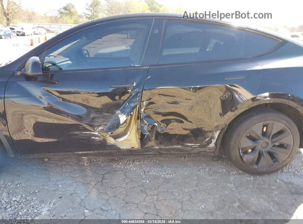 7SAYGDEE1RA325913 2024 TESLA MODEL Y Black Front view