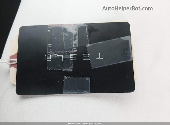 7SAYGDEE1SA354124 2025 TESLA MODEL Y Серый Вид панели приборов