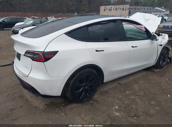 7SAYGDEE2RF152521 2024 TESLA MODEL Y White Հետևի աջ