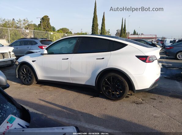 7SAYGDEE3NF386189 2022 TESLA MODEL Y Белый 