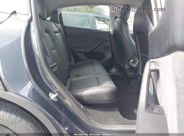 7SAYGDEE3RA229264 2024 TESLA MODEL Y Gray VIN კოდის სტიკერის ხედი