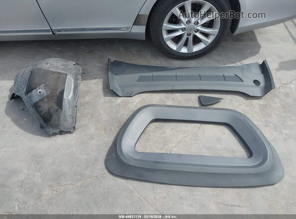 7SAYGDEE3RA229264 2024 TESLA MODEL Y Gray ხელსაწყოთა პანელის ხედი