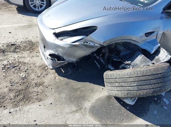 7SAYGDEE3RA291117 2024 TESLA MODEL Y Серебряный Вид спереди
