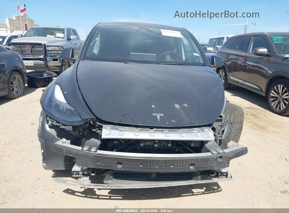 7SAYGDEE3SA356165 2025 TESLA MODEL Y Gray Vista interior trasera