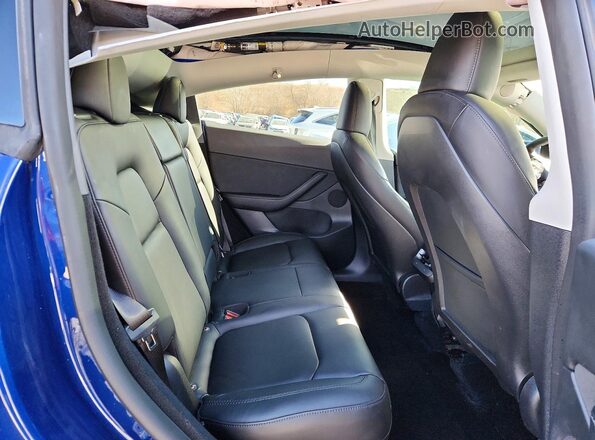 7SAYGDEE4NA007570 2022 TESLA MODEL Blue Հետևի նստատեղերի տեսք