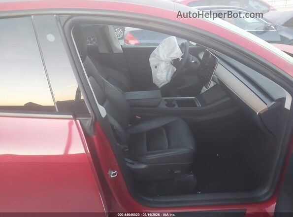 7SAYGDEE4NF342279 2022 TESLA MODEL Y Maroon Vista interior delantera