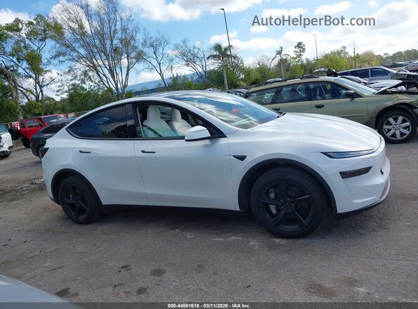 7SAYGDEE4TA461752 2026 TESLA MODEL Y White 