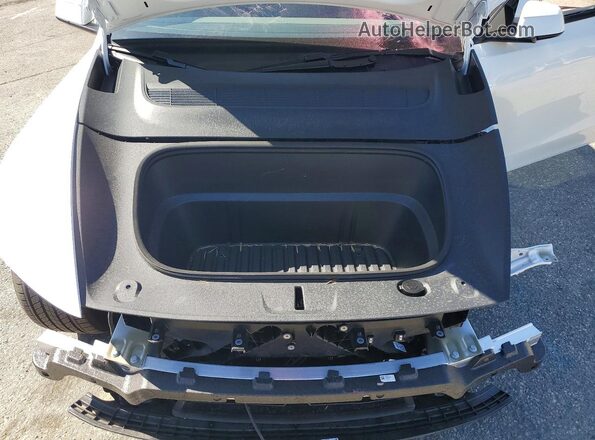 7SAYGDEE4TF526263 2026 TESLA MODEL White Вид задньої частини салону