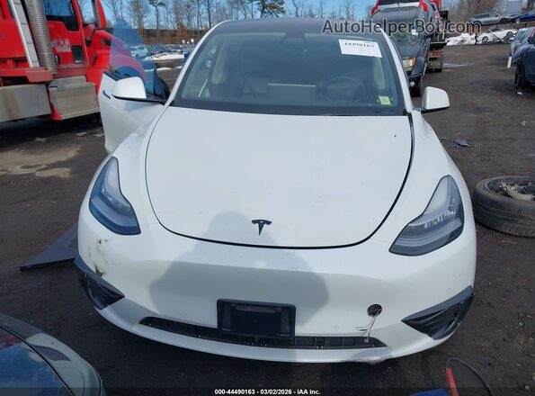 7SAYGDEE5NF310750 2022 TESLA MODEL Y Белый Вид панели приборов