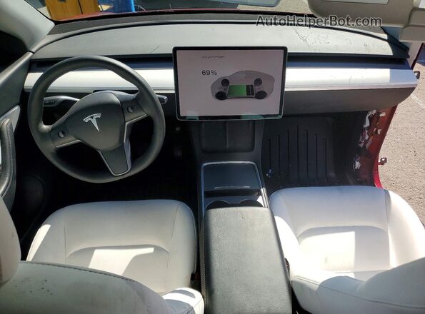 7SAYGDEE5NF369488 2022 TESLA MODEL Red Առջևի վահանակի տեսք