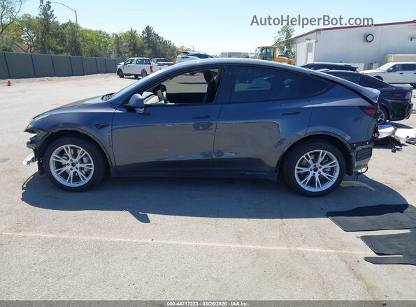 7SAYGDEE5NF389370 2022 TESLA MODEL Y Gray 