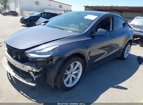 7SAYGDEE5NF389370 2022 TESLA MODEL Y Gray 
