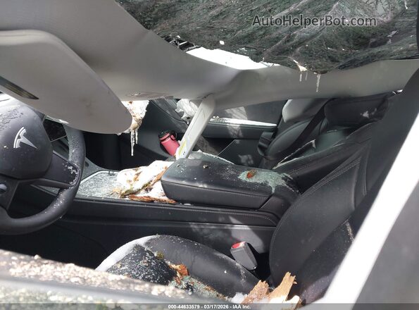 7SAYGDEE6SF219000 2025 TESLA MODEL Y Black Front interior view