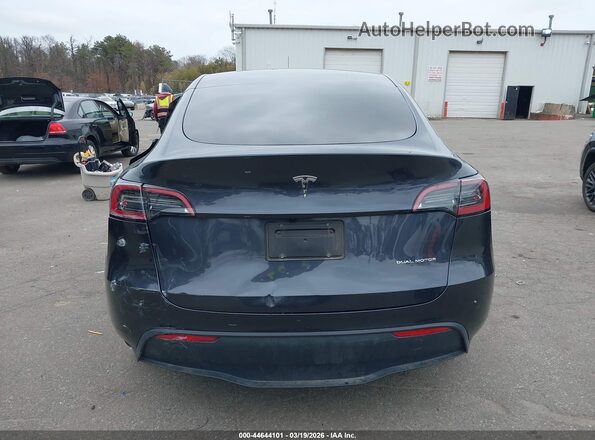 7SAYGDEE6SF258220 2025 TESLA MODEL Y Серый 