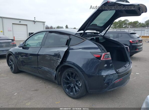 7SAYGDEE6SF258220 2025 TESLA MODEL Y Серый 