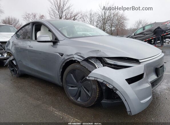 7SAYGDEE6TA466807 2026 TESLA MODEL Y Gray Widok z przodu