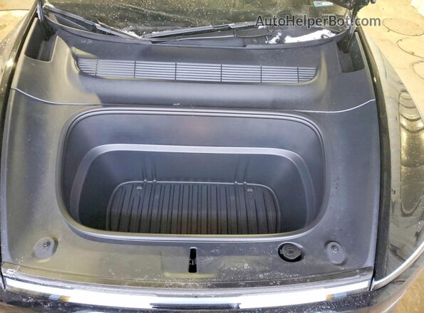 7SAYGDEE7TA473524 2026 TESLA MODEL Black Vista del compartimento del motor