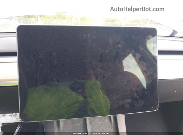 7SAYGDEE8NA005918 2022 TESLA MODEL Y Черный Вид задних сидений