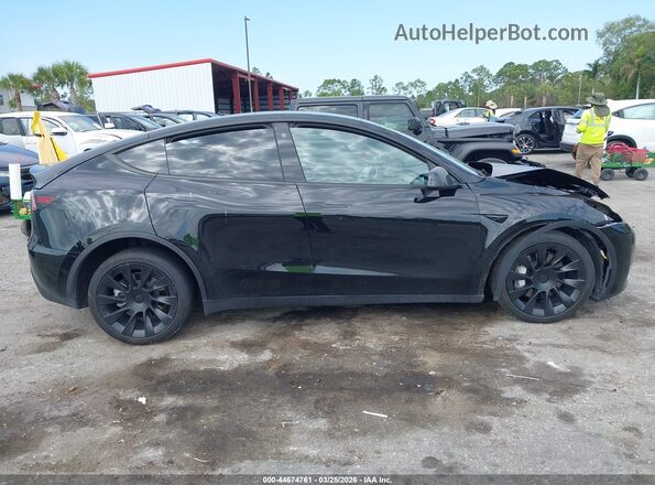 7SAYGDEE8NA005918 2022 TESLA MODEL Y Черный Вид задней части салона