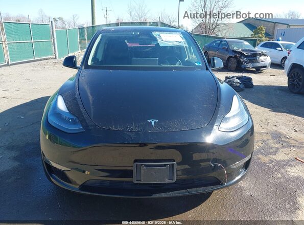 7SAYGDEE8SF215675 2025 TESLA MODEL Y Black 