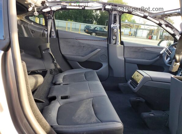 7SAYGDEE8TF329581 2026 TESLA MODEL Silver Rear seats view