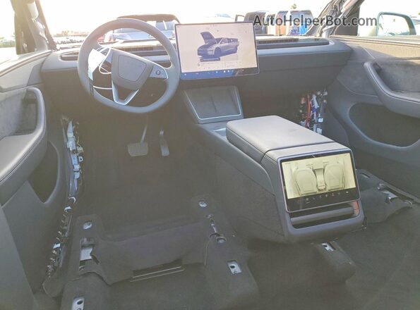 7SAYGDEE8TF329581 2026 TESLA MODEL Silver Dashboard view
