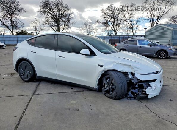 7SAYGDEE8TF349166 2026 TESLA MODEL White წინა მარჯვენა