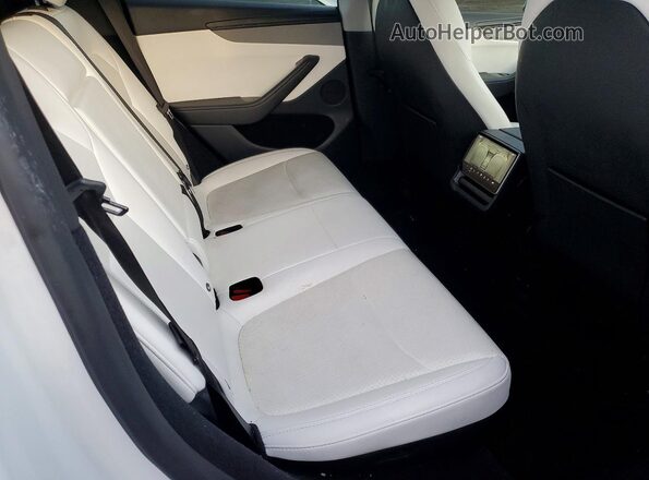 7SAYGDEE8TF349166 2026 TESLA MODEL White უკანა სავარძლების ხედი