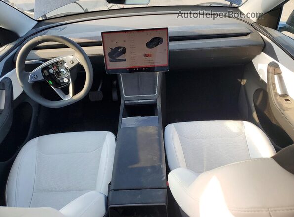 7SAYGDEE9TA380472 2026 TESLA MODEL Gray წინა პანელის ხედი