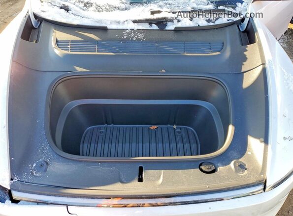 7SAYGDEE9TF376618 2026 TESLA MODEL White Вид задньої частини салону