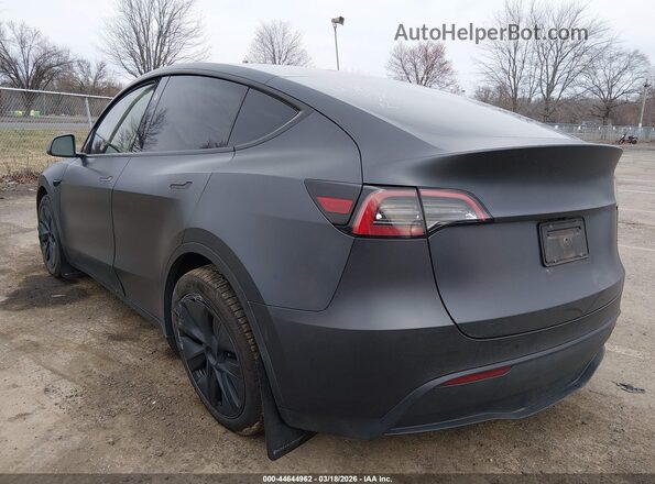7SAYGDEEXRA295519 2024 TESLA MODEL Y Gray 