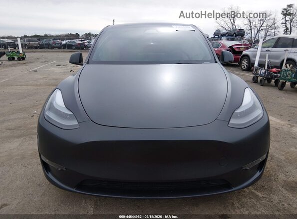 7SAYGDEEXRA295519 2024 TESLA MODEL Y Gray 