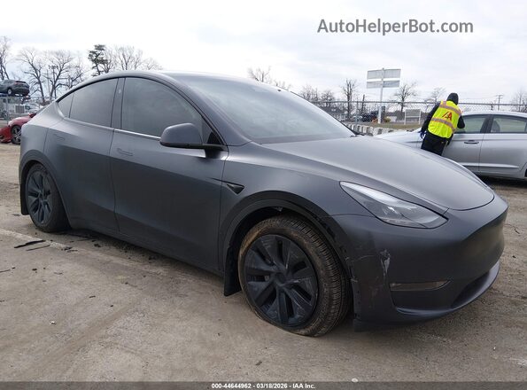 7SAYGDEEXRA295519 2024 TESLA MODEL Y Gray 