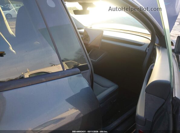 7SAYGDEEXTA409753 2026 TESLA MODEL Y Черный Вид салона спереди