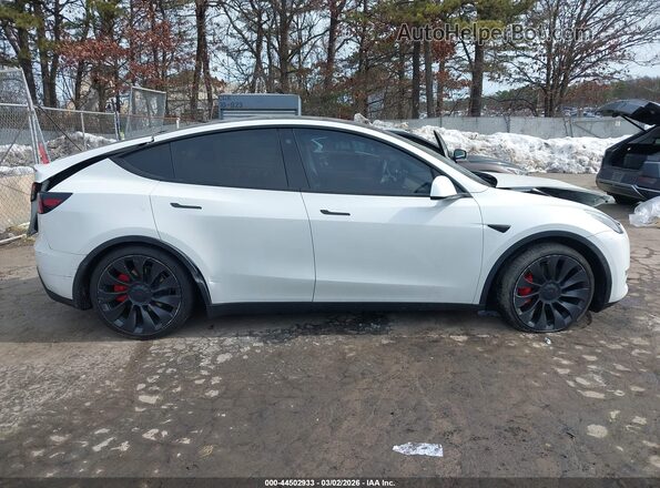 7SAYGDEF0NF567680 2022 TESLA MODEL Y White Vista interior de 360 grados