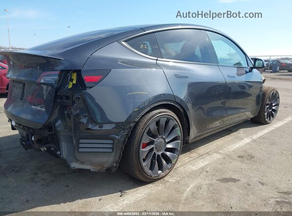 7SAYGDEF0RF036131 2024 TESLA MODEL Y Серый Задняя правая четверть