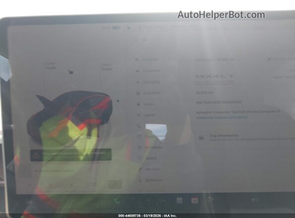 7SAYGDEF3RA294513 2024 TESLA MODEL Y Silver Вид задніх сидінь