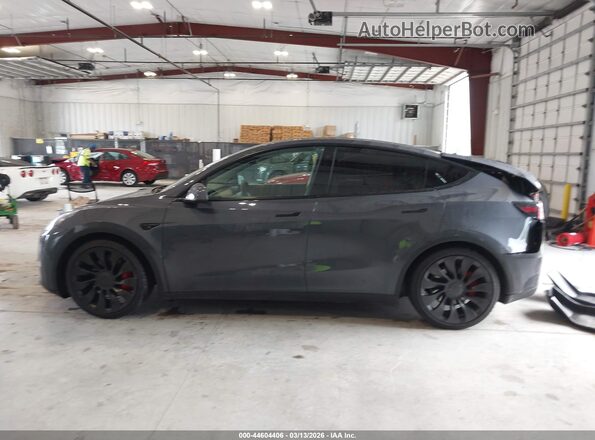 7SAYGDEF7NF490015 2022 TESLA MODEL Y Серый Панорамный вид салона 360°