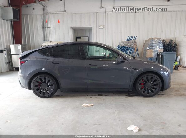 7SAYGDEF7NF490015 2022 TESLA MODEL Y Серый Вид задней части салона