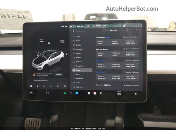 7SAYGDEF7PF811182 2023 TESLA MODEL Y White 