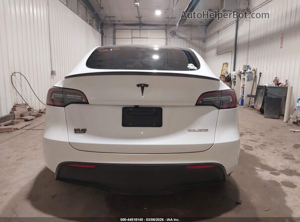 7SAYGDEF7PF811182 2023 TESLA MODEL Y White 