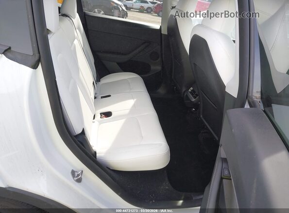 7SAYGDEF9RF061075 2024 TESLA MODEL Y Белый Вид наклейки с VIN-кодом