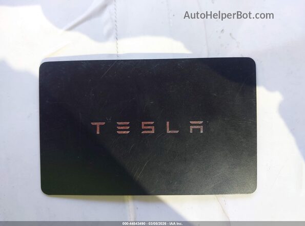 7SAYGDEF9RF101218 2024 TESLA MODEL Y Red Dashboard view