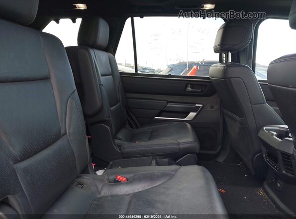7SVAAABA0RX029425 2024 TOYOTA SEQUOIA White Widok naklejki z numerem VIN
