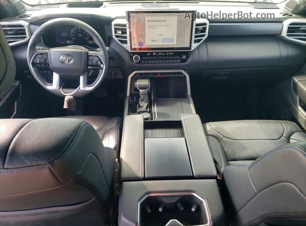 7SVAAABA1SX060513 2025 TOYOTA SEQUOIA Gray Առջևի վահանակի տեսք